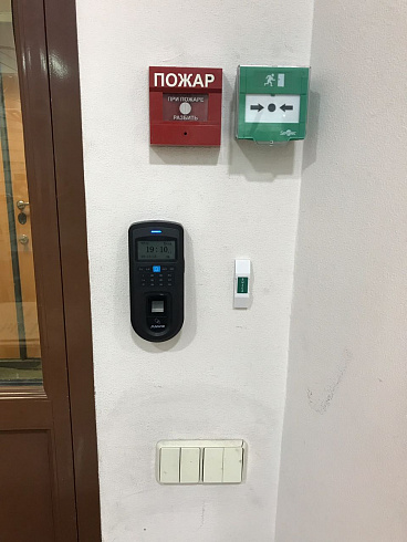 Биометрический терминал учета рабочего времени FP30+RFID \ FP20 + RFID \ FP10 + RFID